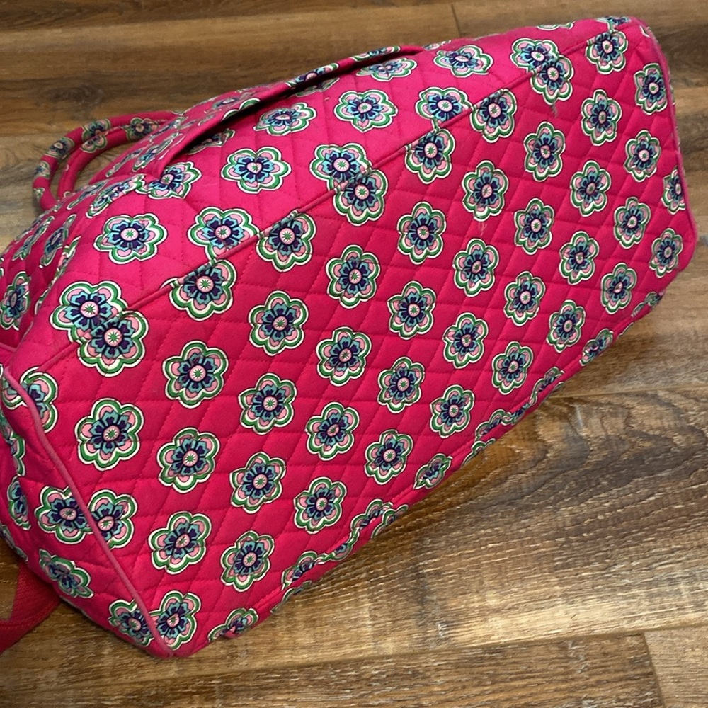 Vera Bradley Pink Swirls Flowers overnight weekend bag - Picture 6 of 12